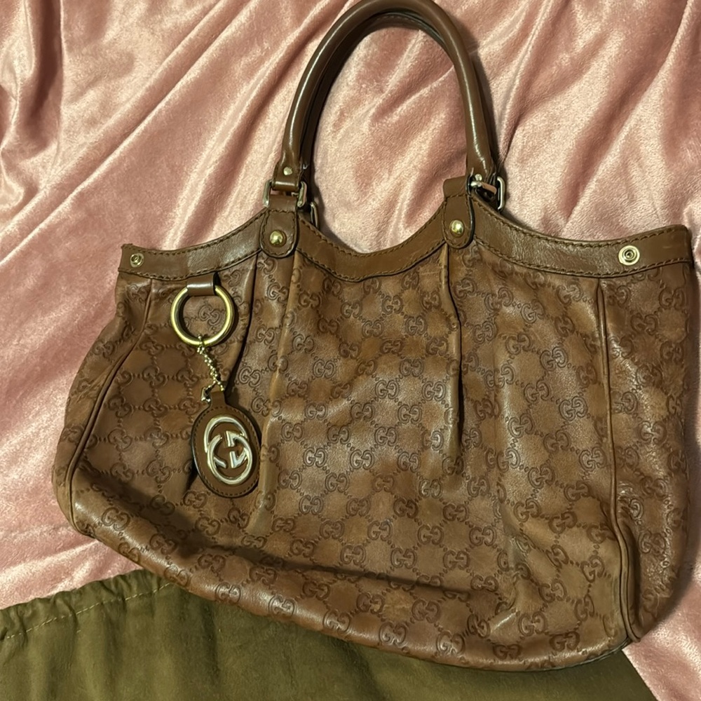 Gucci Sukey Medium tote